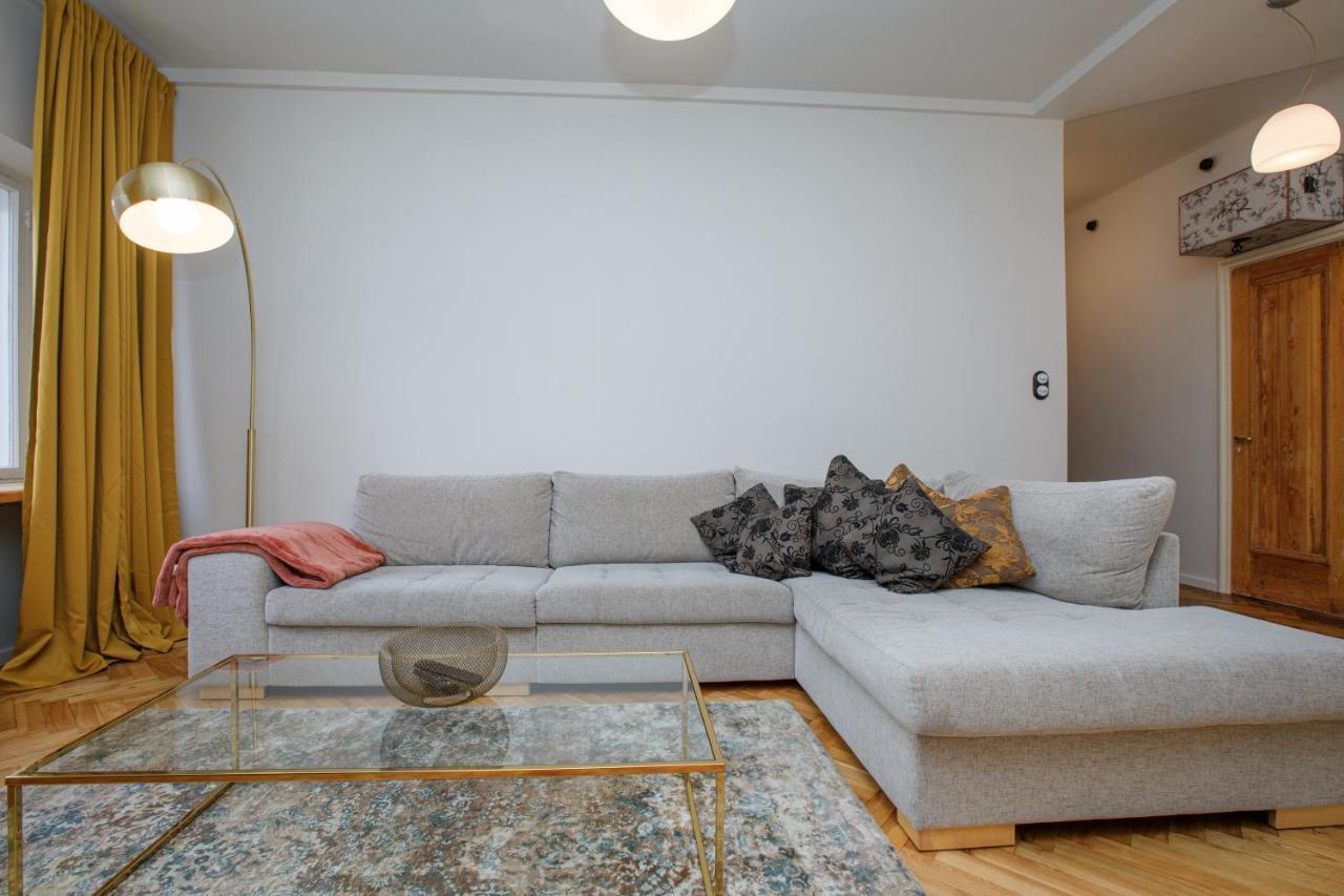 Apartment Peegel In City Center Free Parking Talin Exterior foto