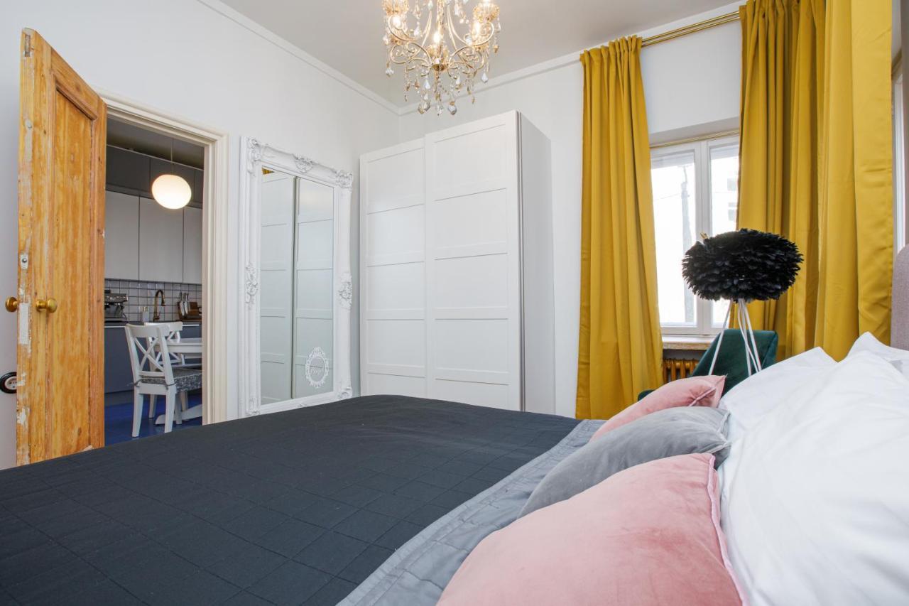 Apartment Peegel In City Center Free Parking Talin Exterior foto