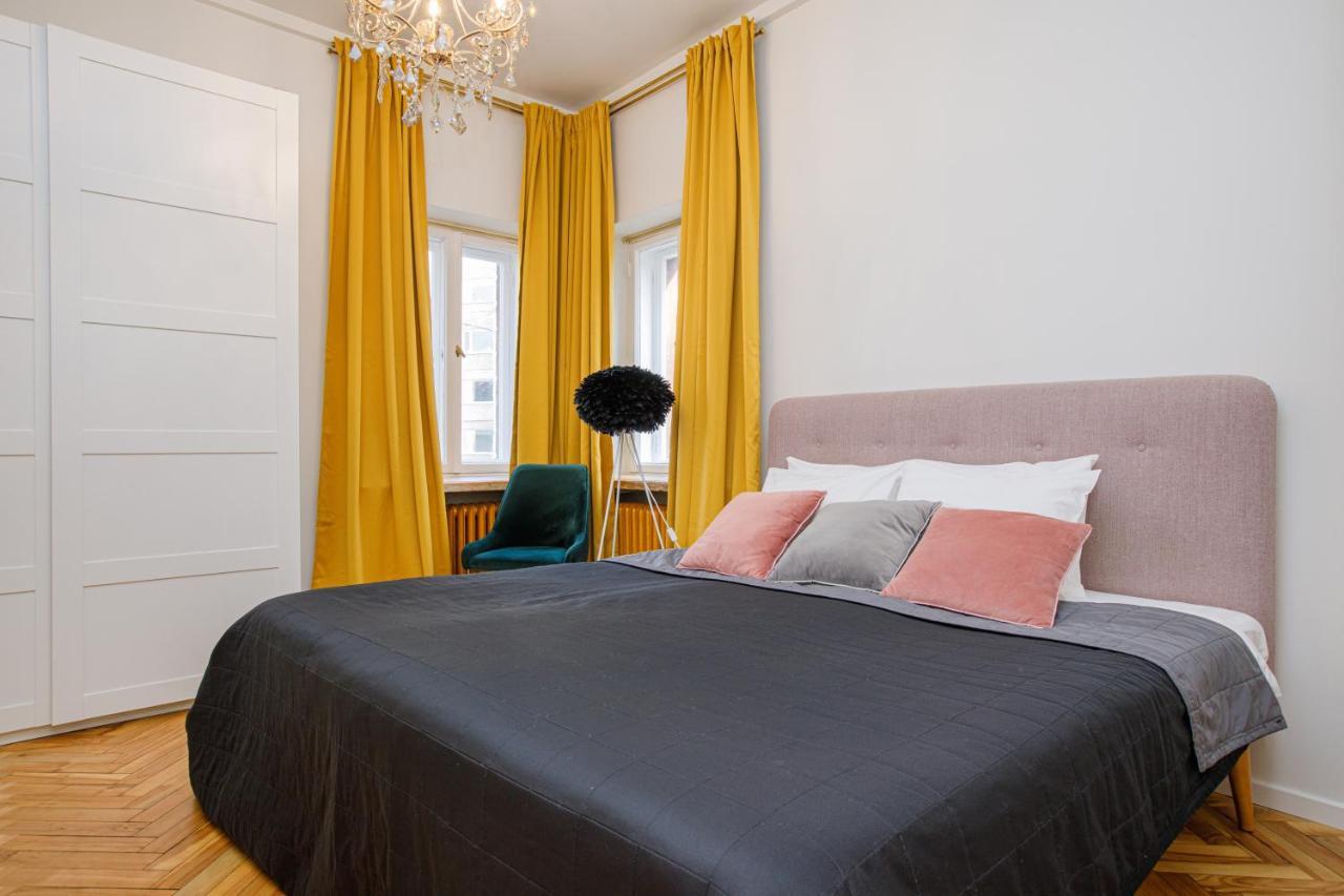 Apartment Peegel In City Center Free Parking Talin Exterior foto