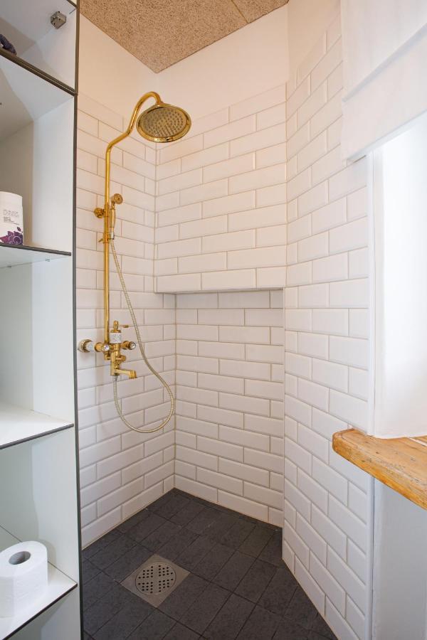 Apartment Peegel In City Center Free Parking Talin Exterior foto